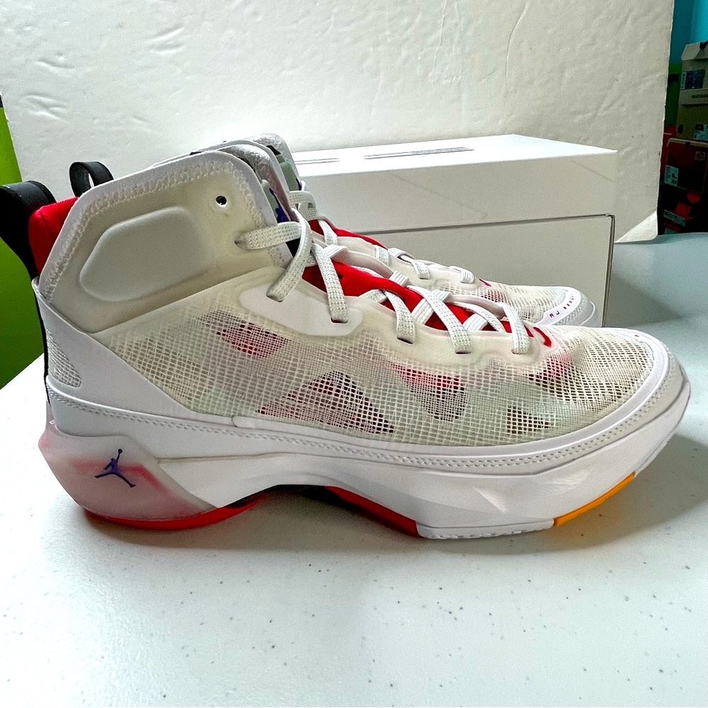Air Jordan 37 Mens Size 10 Most Advanced Basketball Sneakers